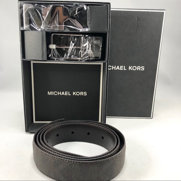 michael kors belt mens navy